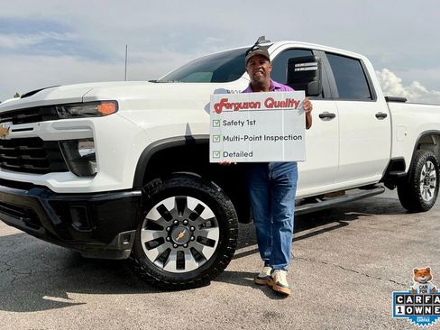 Used 2024 Chevrolet Silverado 2500 Custom w/ Custom Value Package AWD/4WD image 1