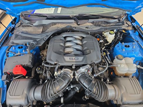 Used 2025 Ford Mustang GT RWD image 10