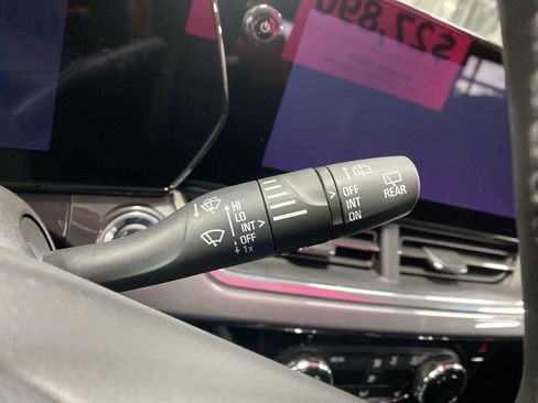 New 2026 Chevrolet Trax ACTIV w/ Sunroof Package image 38