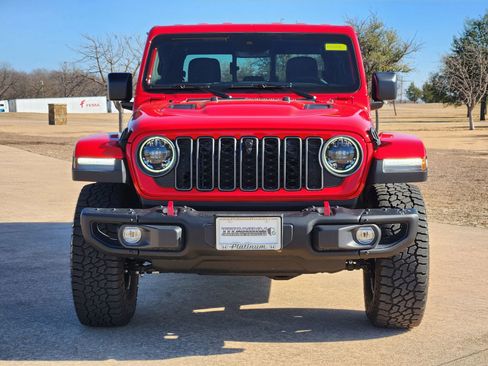 Used 2025 Jeep Gladiator Rubicon image 6