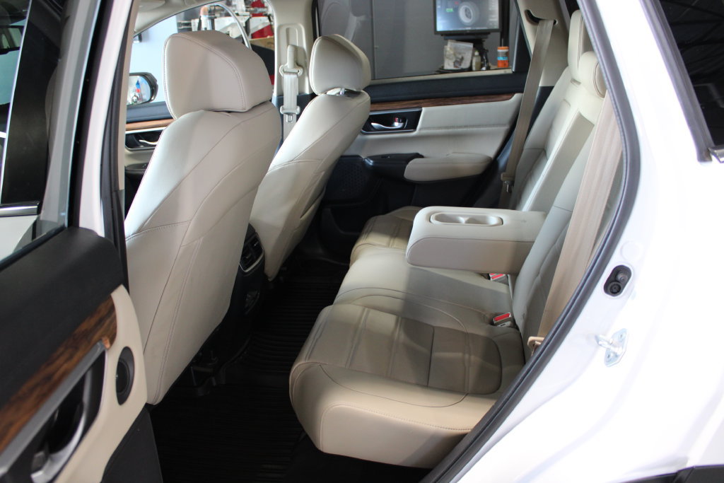 Used 2022 Honda CR-V Touring image 11