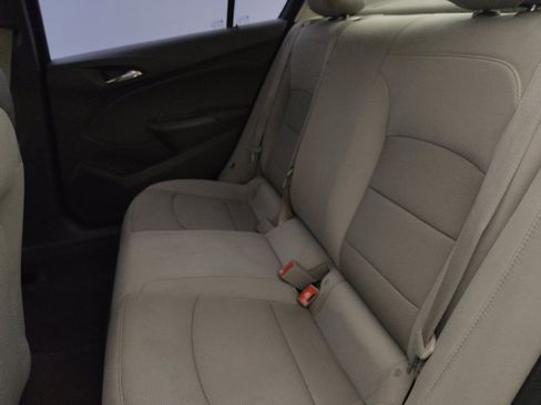 Used 2017 Chevrolet Cruze LS FWD image 18