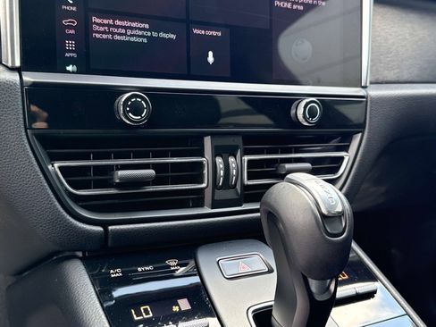 Used 2022 Porsche Macan GTS image 46