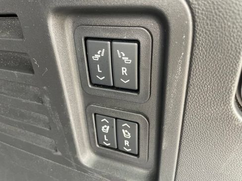 Used 2026 Chevrolet Traverse High Country w/ LPO, Floor Liner Package AWD/4WD image 46