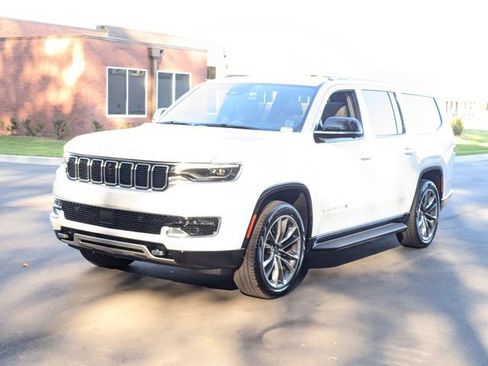 New 2024 Jeep Wagoneer L Series II w/ Convenience Group I AWD/4WD image 3