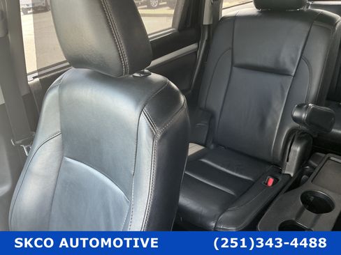 Used 2019 Toyota Highlander XLE FWD image 27