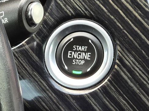 Used 2022 Cadillac XT6 Premium Luxury w/ Technology Package image 16