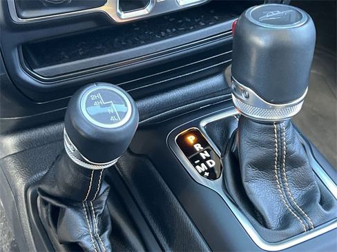 Used 2023 Jeep Gladiator Overland image 28