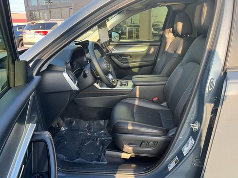 Certified 2025 MAZDA CX-70 3.3 Turbo w/ Preferred Package image 23