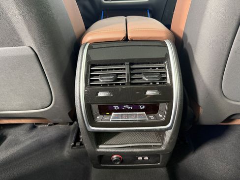 Certified 2025 BMW X7 xDrive40i w/ Premium Package AWD/4WD image 30