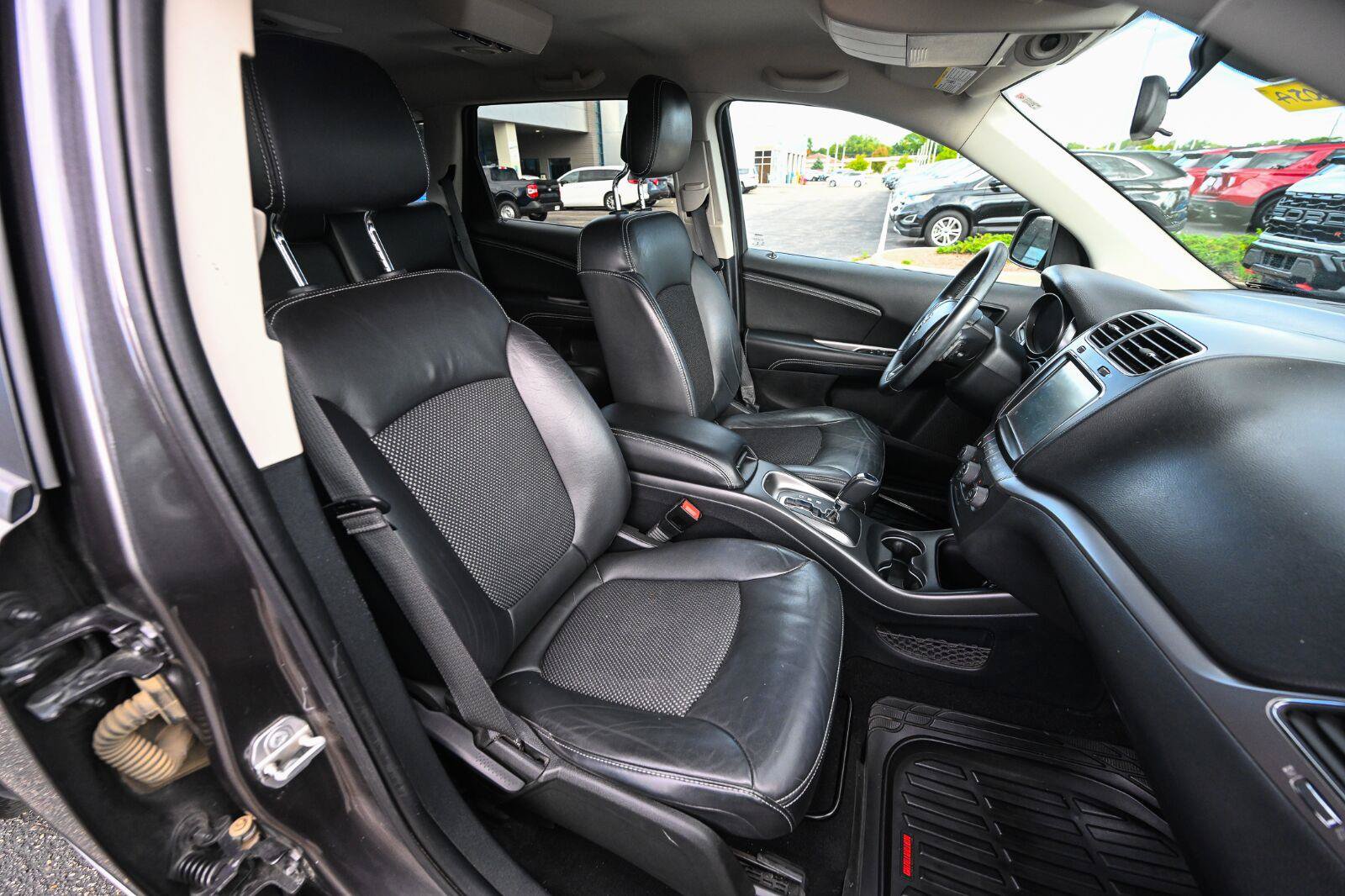 Used 2018 Dodge Journey Crossroad FWD image 26
