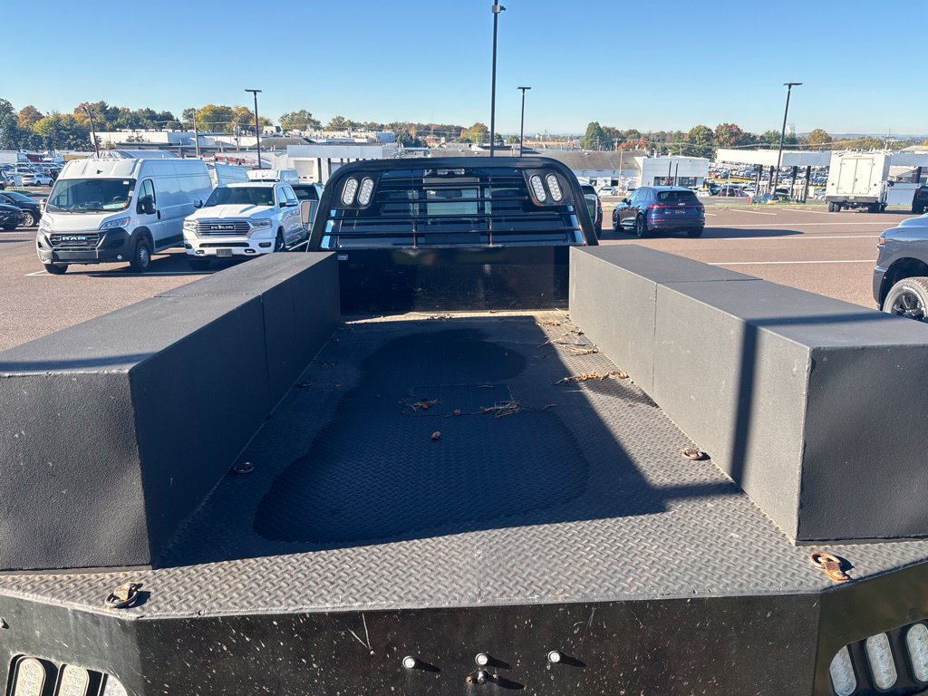 Used 2022 RAM 5500 Laramie AWD/4WD image 3