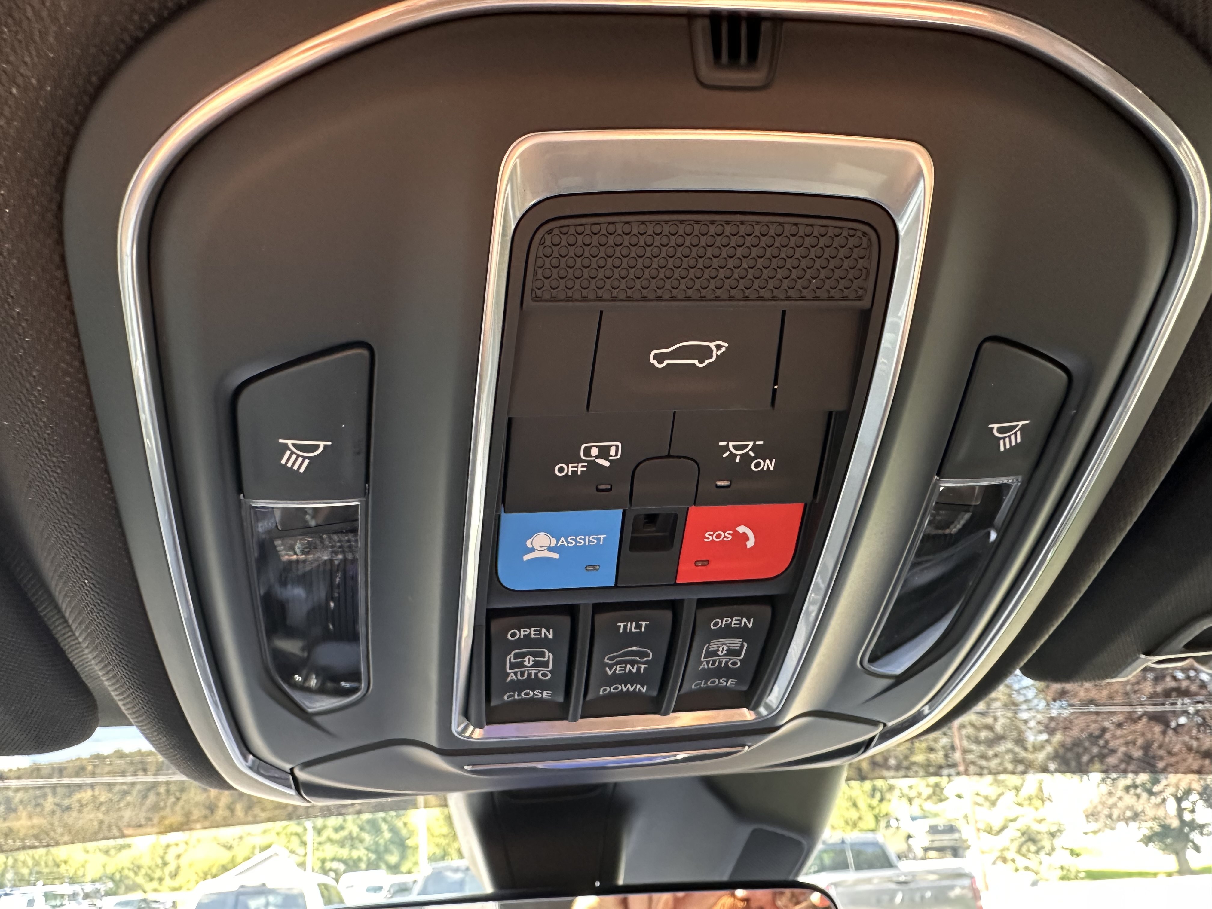Used 2026 Jeep Grand Cherokee Limited w/ Limited Altitude Package AWD/4WD image 29