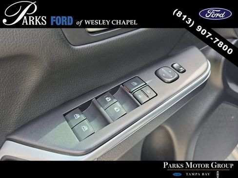 Used 2015 Toyota Camry LE FWD image 17