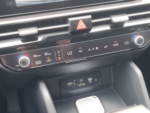 New 2026 Kia Sportage EX FWD image 15