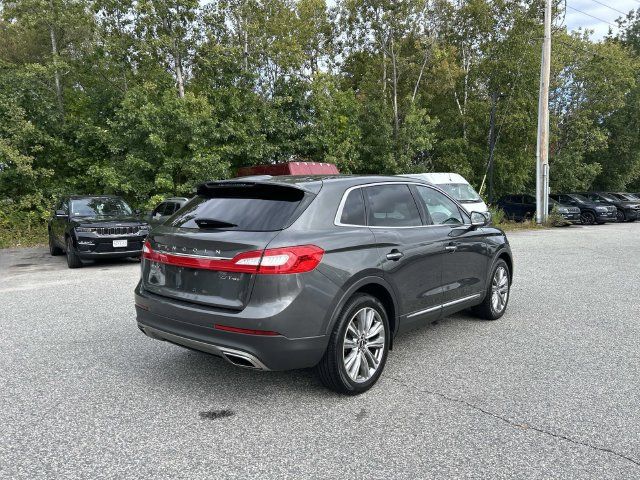 Used 2017 Lincoln MKX Reserve w/ Lincoln MKX Climate Package AWD/4WD image 3