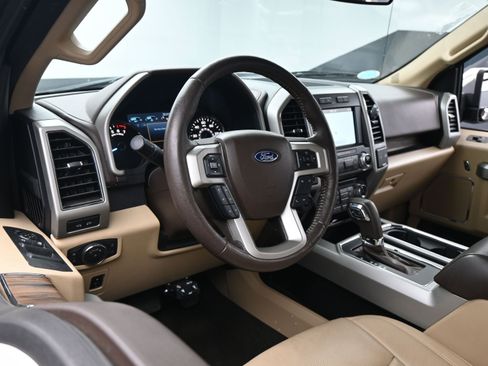 Used 2018 Ford F150 Lariat w/ Equipment Group 502A Luxury image 22