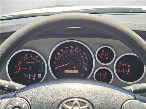Used 2013 Toyota Tundra 2WD CrewMax w/ SR5 Pkg image 18