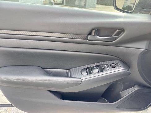 Used 2026 Nissan Altima 2.5 SV FWD image 18