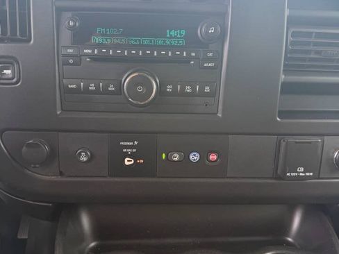 Used 2019 Chevrolet Express 2500 w/ Communications Package RWD image 13