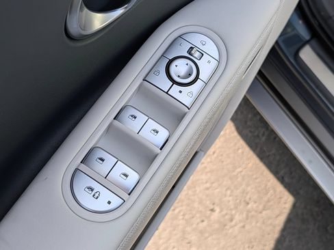 Certified 2024 Hyundai Ioniq 5 Limited RWD image 18