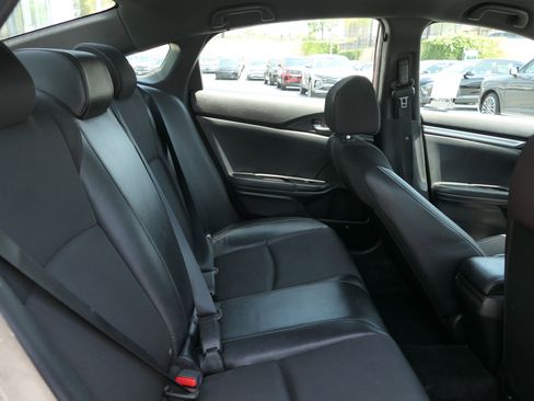 Used 2019 Honda Civic Sport image 24