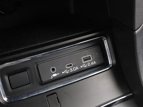 Used 2024 Subaru Ascent Premium w/ Convenience Package image 29