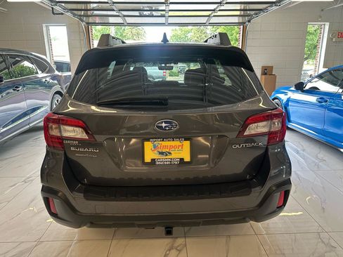 Used 2019 Subaru Outback 2.5i Premium w/ Popular Package #2 AWD/4WD image 6