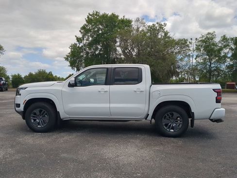 New 2026 Nissan Frontier SV w/ Tow Package RWD image 8
