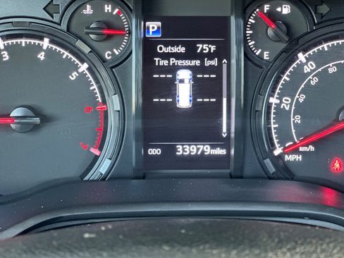 Certified 2024 Toyota 4Runner SR5 Premium w/ Moonroof Package image 25