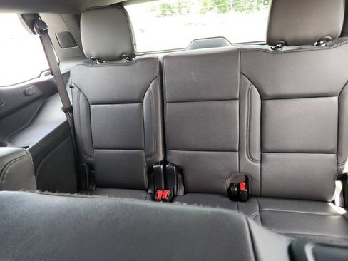 Used 2025 Chevrolet Tahoe LT AWD/4WD image 10