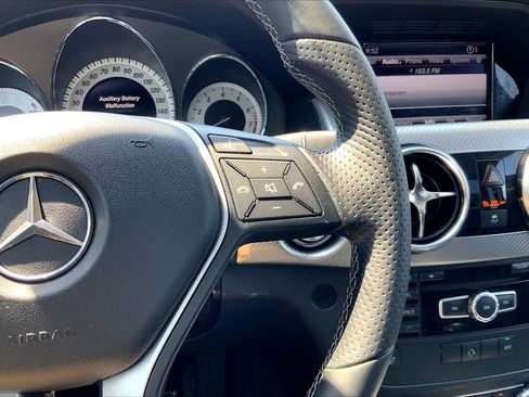 Used 2013 Mercedes-Benz GLK 350 4MATIC image 24