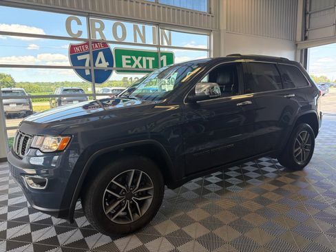 Used 2021 Jeep Grand Cherokee Limited AWD/4WD image 3