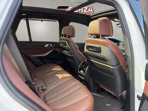 Used 2019 BMW X5 xDrive40i w/ Premium Package 2 AWD/4WD image 17