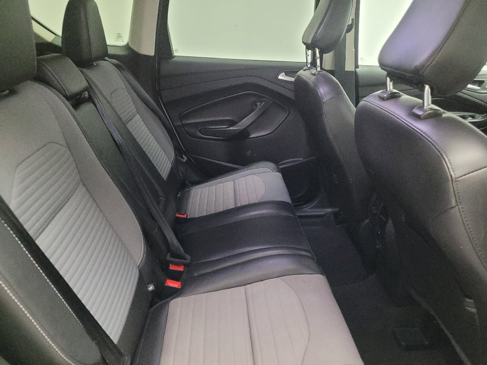 Used 2019 Ford Escape SE FWD image 19