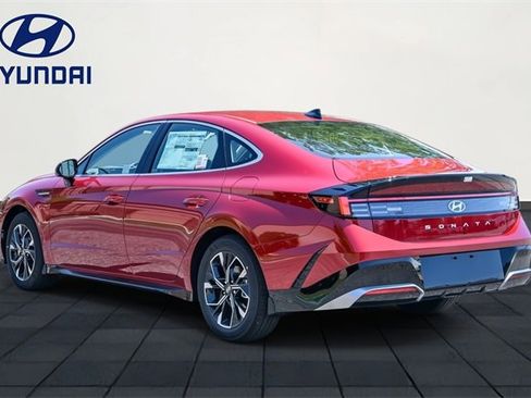 New 2025 Hyundai Sonata SEL image 4