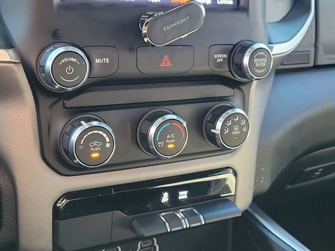 Used 2020 RAM 1500 Big Horn image 29