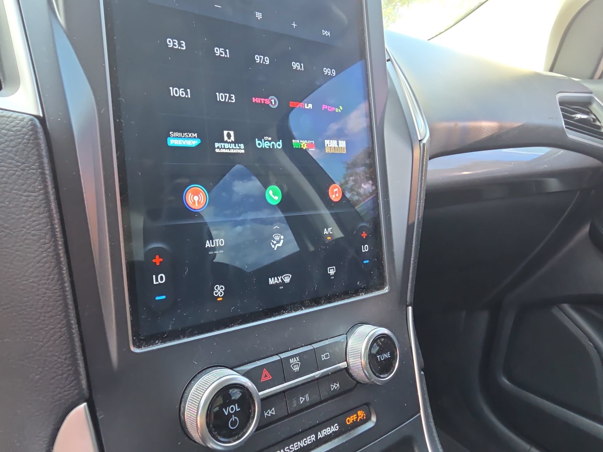 Used 2022 Ford Edge SE w/ Black Appearance Package AWD/4WD image 18
