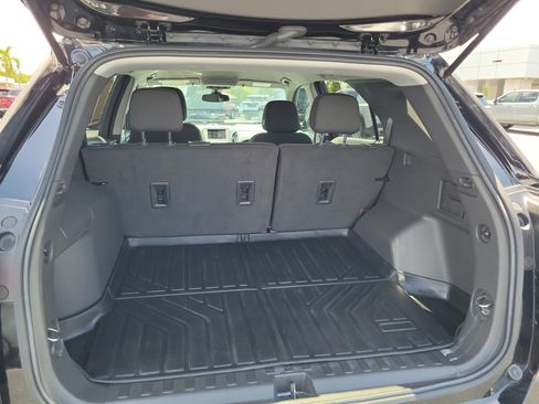 Used 2024 Chevrolet Equinox LT FWD image 6