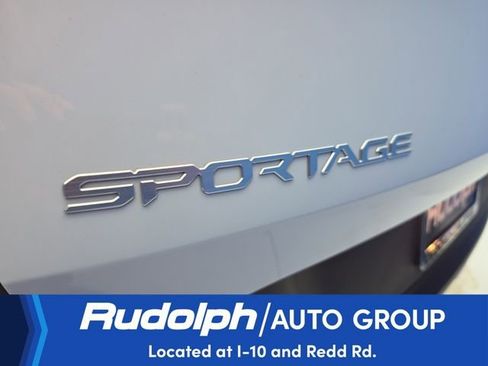 Used 2025 Kia Sportage EX FWD image 9