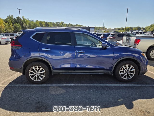 Used 2018 Nissan Rogue SV w/ Premium Package FWD image 5