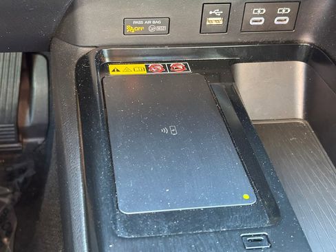 Certified 2025 Toyota Camry LE FWD image 27