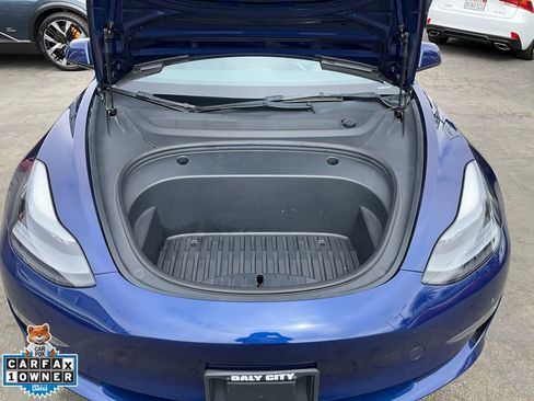 Used 2023 Tesla Model 3 Standard Range image 11