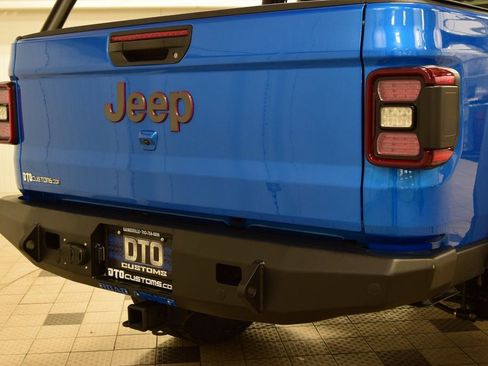 Used 2025 Jeep Gladiator Rubicon w/ Convenience Group image 22