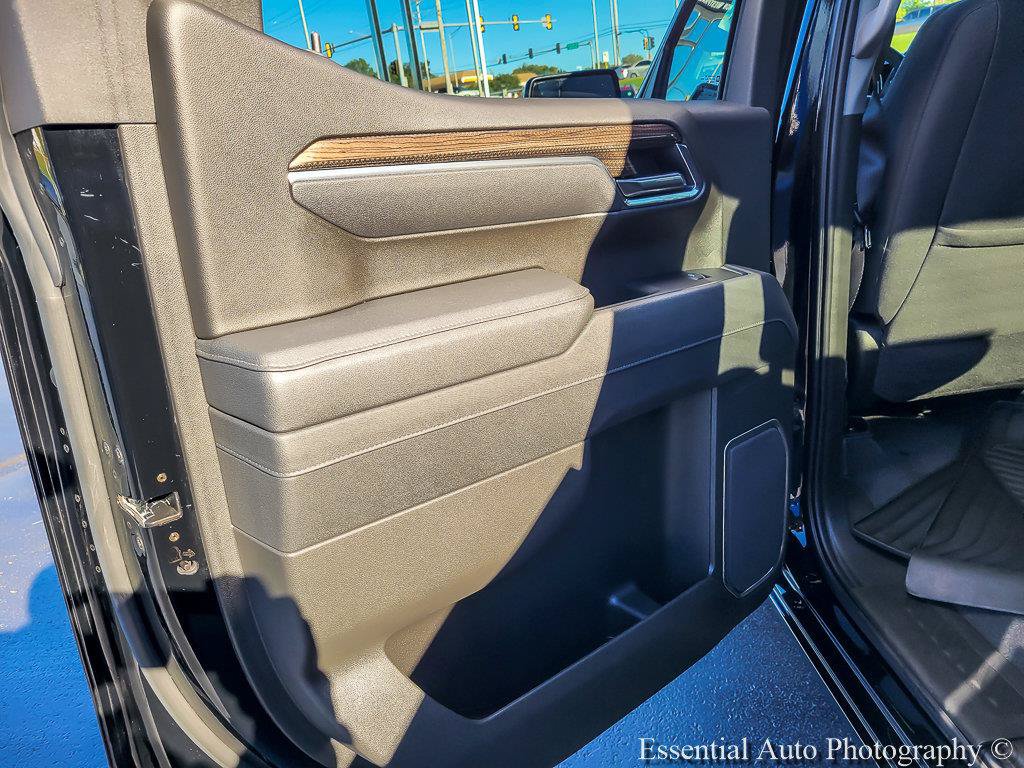 Certified 2025 Chevrolet Silverado 1500 LT AWD/4WD image 20