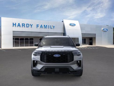 New 2026 Ford Explorer ST-Line w/ ST-Line Street Pack AWD/4WD image 6