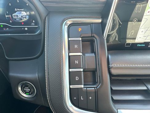 Used 2023 GMC Yukon XL SLT image 20