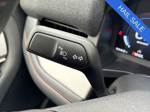Used 2025 Ford Explorer Active AWD/4WD image 30