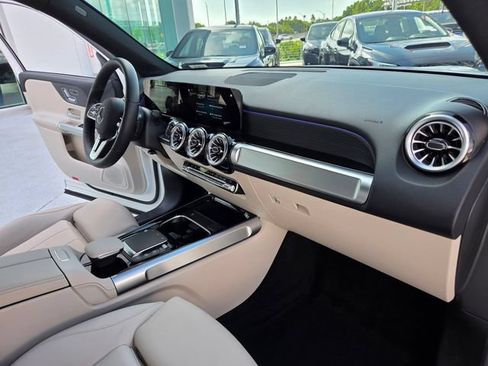 Used 2023 Mercedes-Benz EQB 300 4MATIC w/ Driver Assistance Package image 26