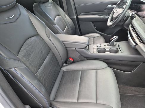 Used 2024 Cadillac XT4 Sport FWD image 35